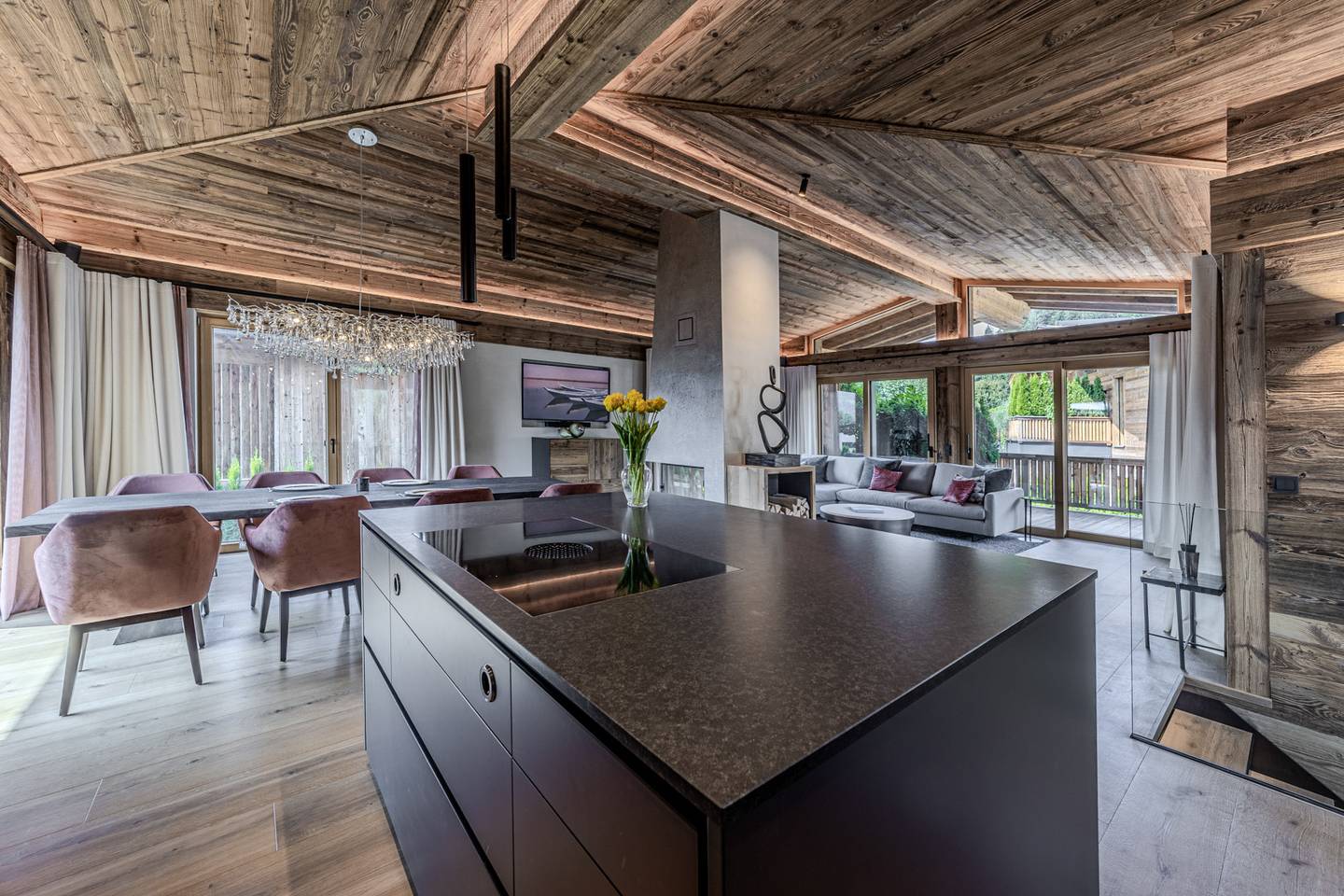 Alpiner Luxus trifft Design – Neubauchalet mit Kaiserblick