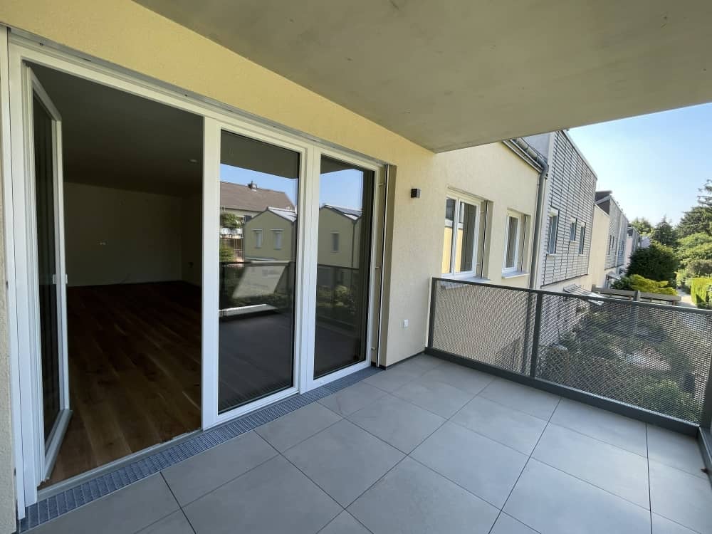 Brand new apartment in Liesing Gardens with balcony