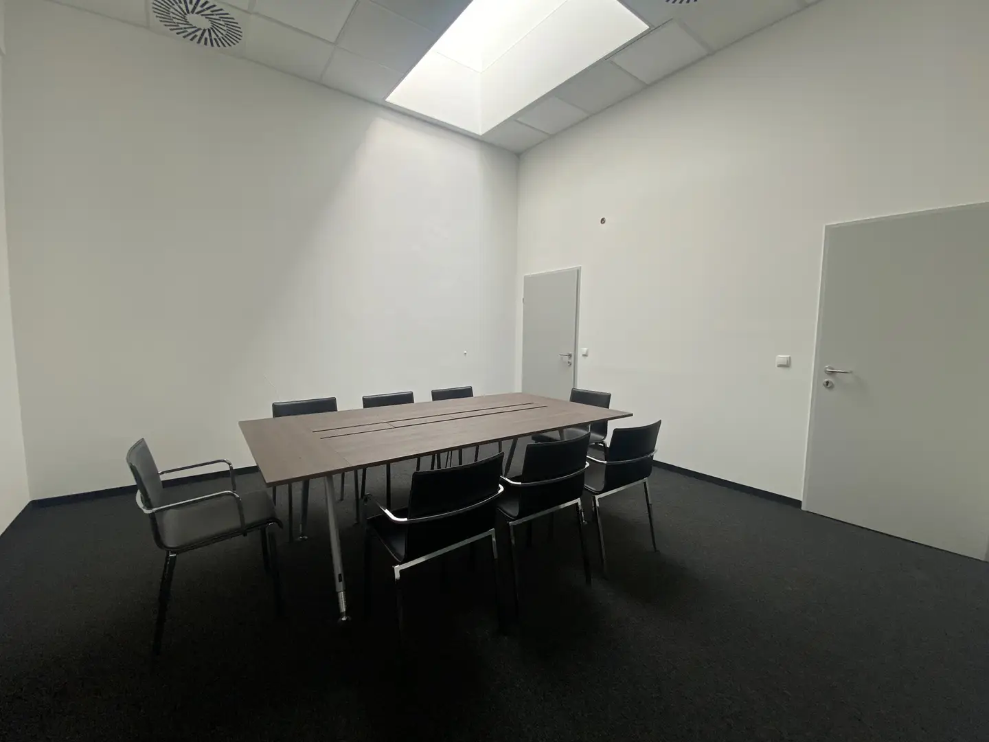 Büros in modernem Gewerbeobjekt in 1230 Wien zu mieten