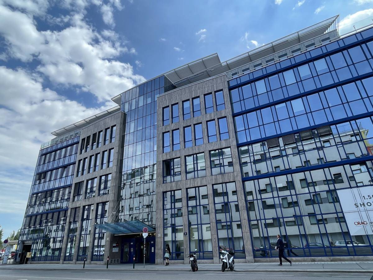 Wohnung Großzügige Bürofläche nahe U4