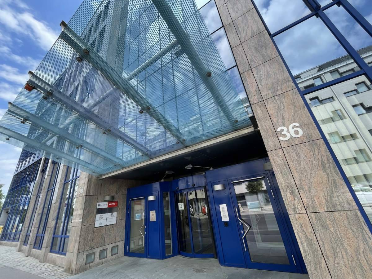 Wohnung Großzügige Bürofläche nahe U4