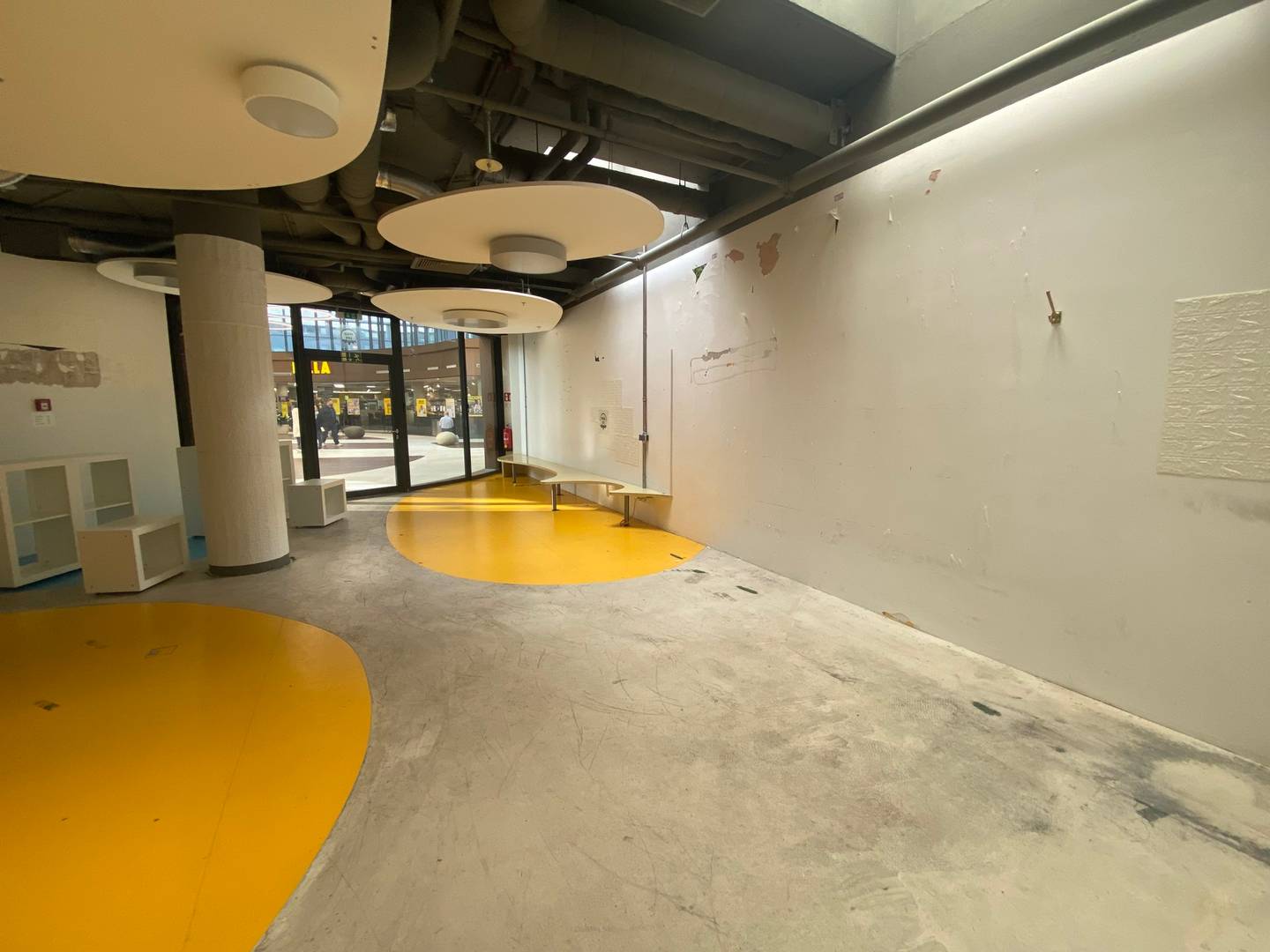 Multifunktionales Ladenlokal am Wienerberg 1100 mit Parkplätzen