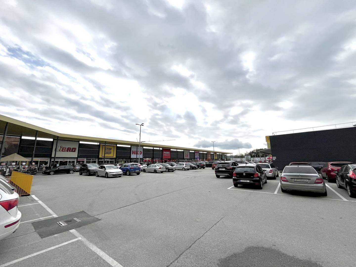 Tolle Geschäftsfläche im STOP SHOP Oberwart zu mieten!