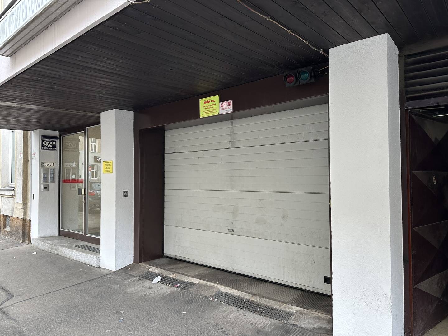 Etablierte Bankfiliale in zentraler Lage in 1100 Wien zur Miete und zum Kauf