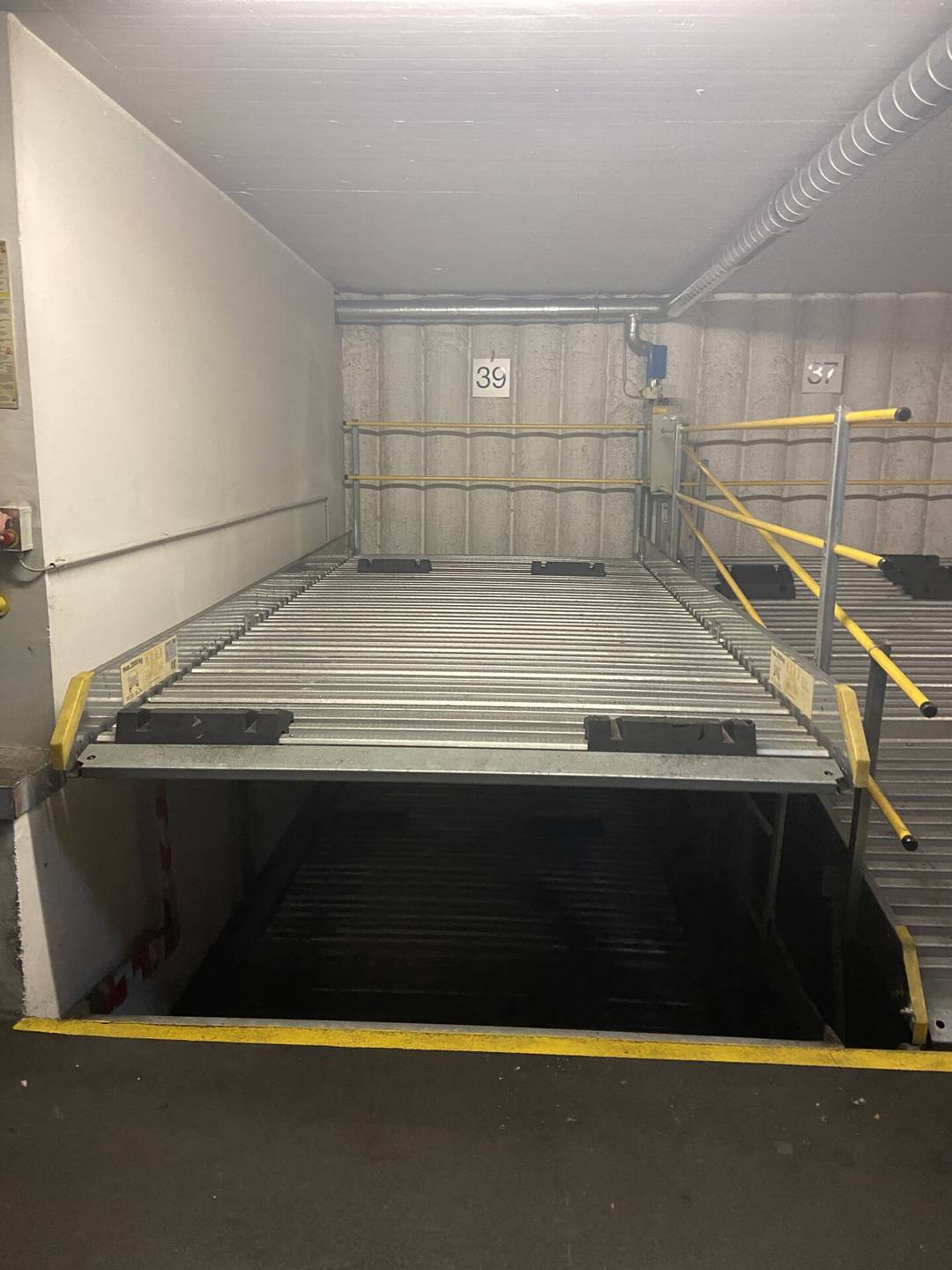 2 Stapler - Garagenplätze, Nähe Am Modenapark in 1030 Wien zu kaufen