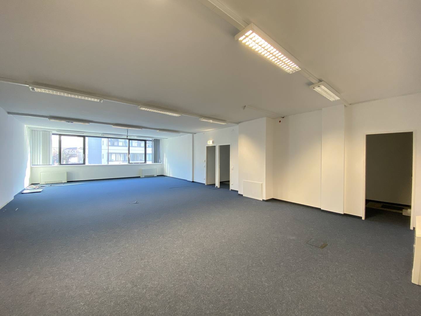 Großzügig geschnittenes Büro ideal für Start-Ups und kleine Unternehmen