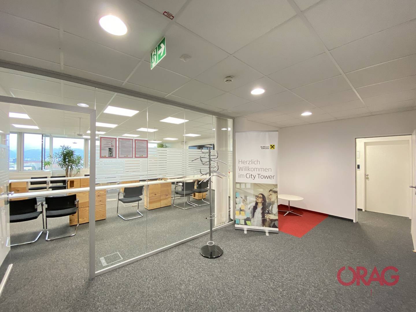 Loftwohnung with bright open office spaces and excellent infrastructure