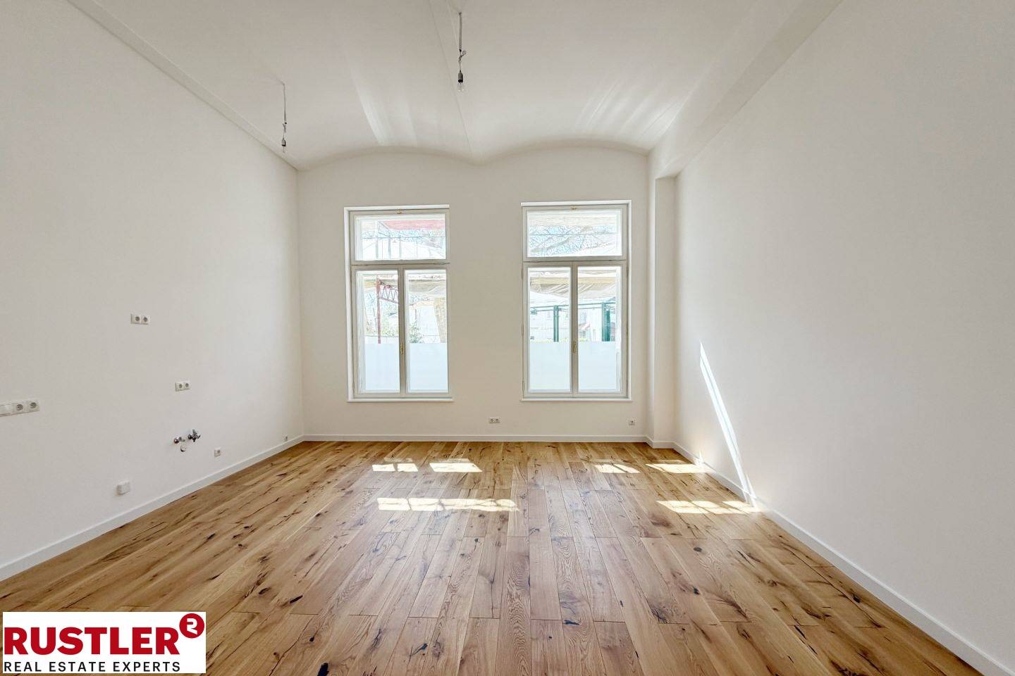 Großzügige 2-Zimmer-Altbauwohnung mit charmantem Gewölbe