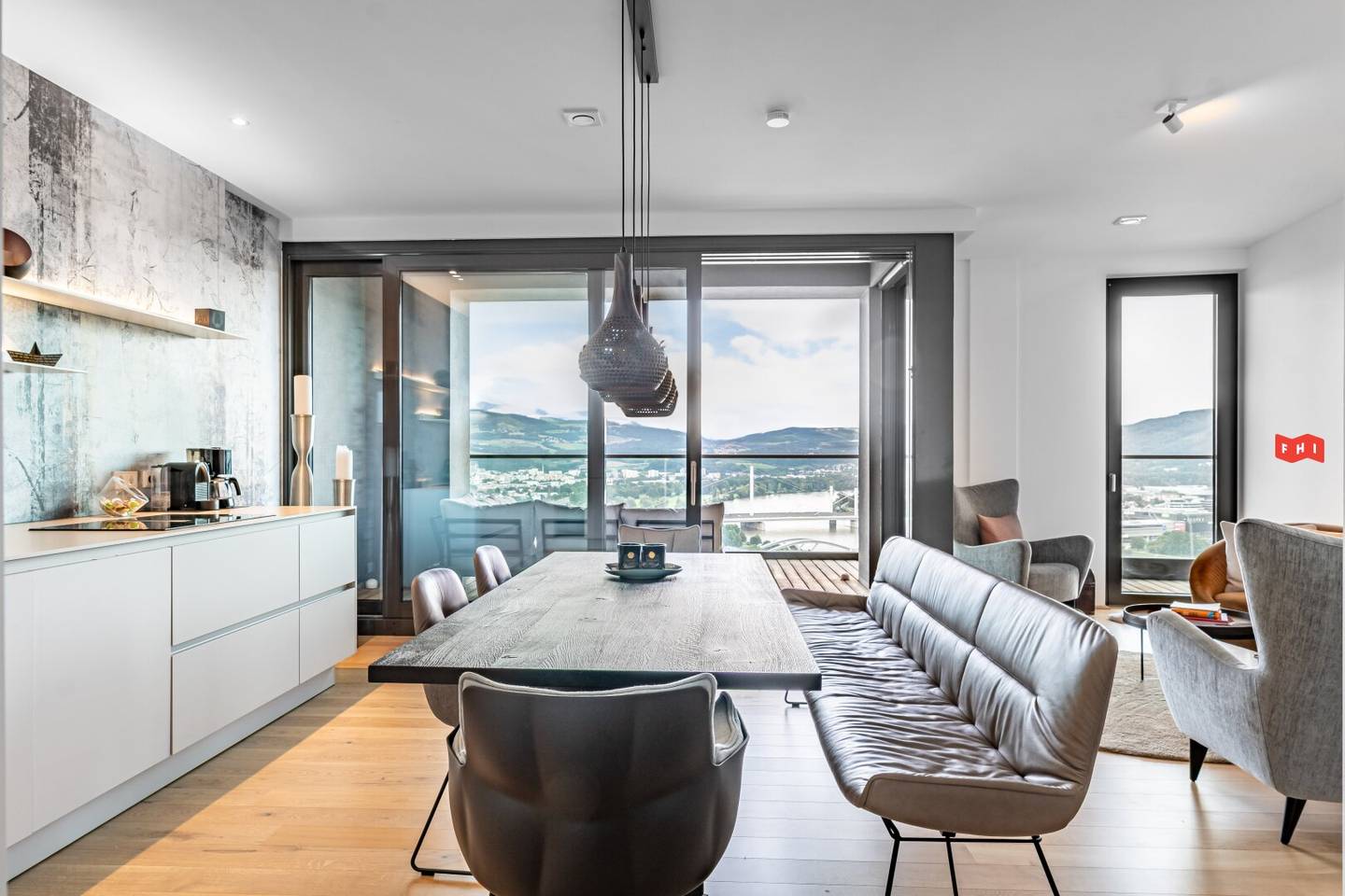 Apartment above the rooftops with terrace