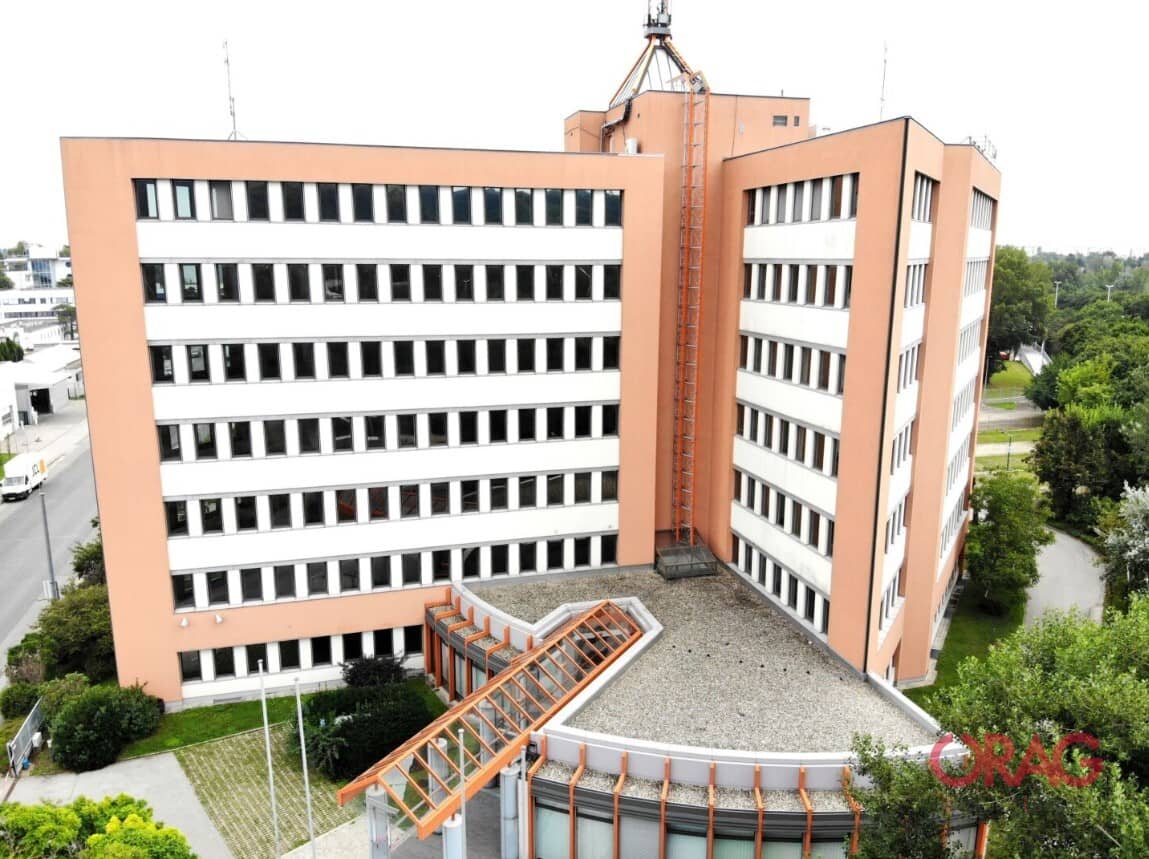 Modernes Bürohaus mit top Sichtbarkeit & Anbindung - zu mieten 1210 Wien