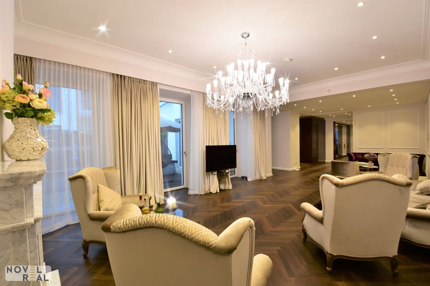 Apartment near Ringstrasse with courtyard terrace