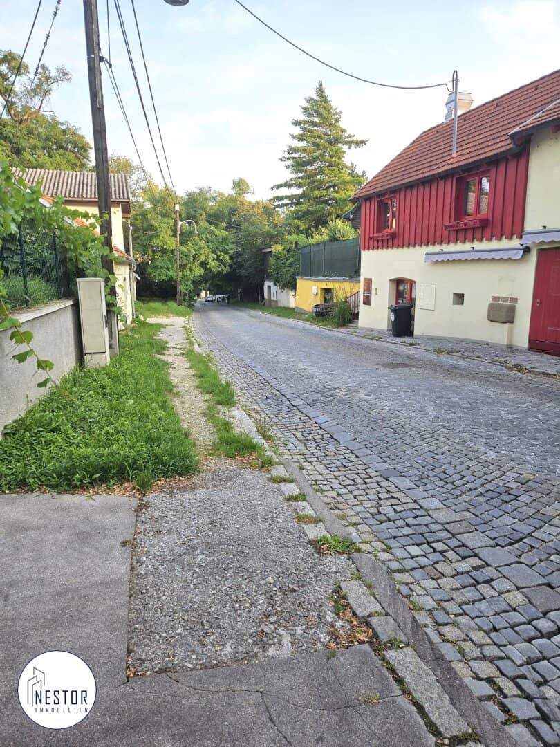 New price: Exclusive single-family house with heated wine cellar living with style and comfort