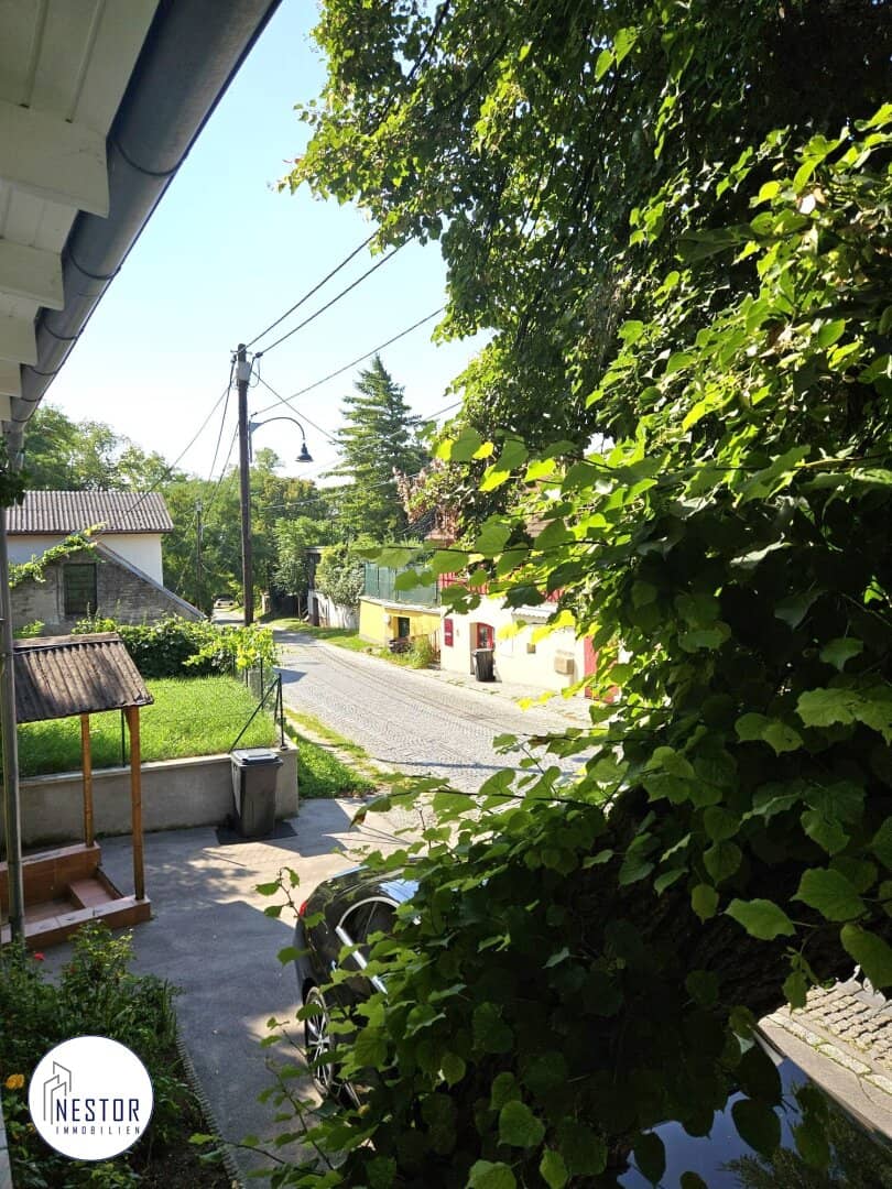 New price: Exclusive single-family house with heated wine cellar living with style and comfort