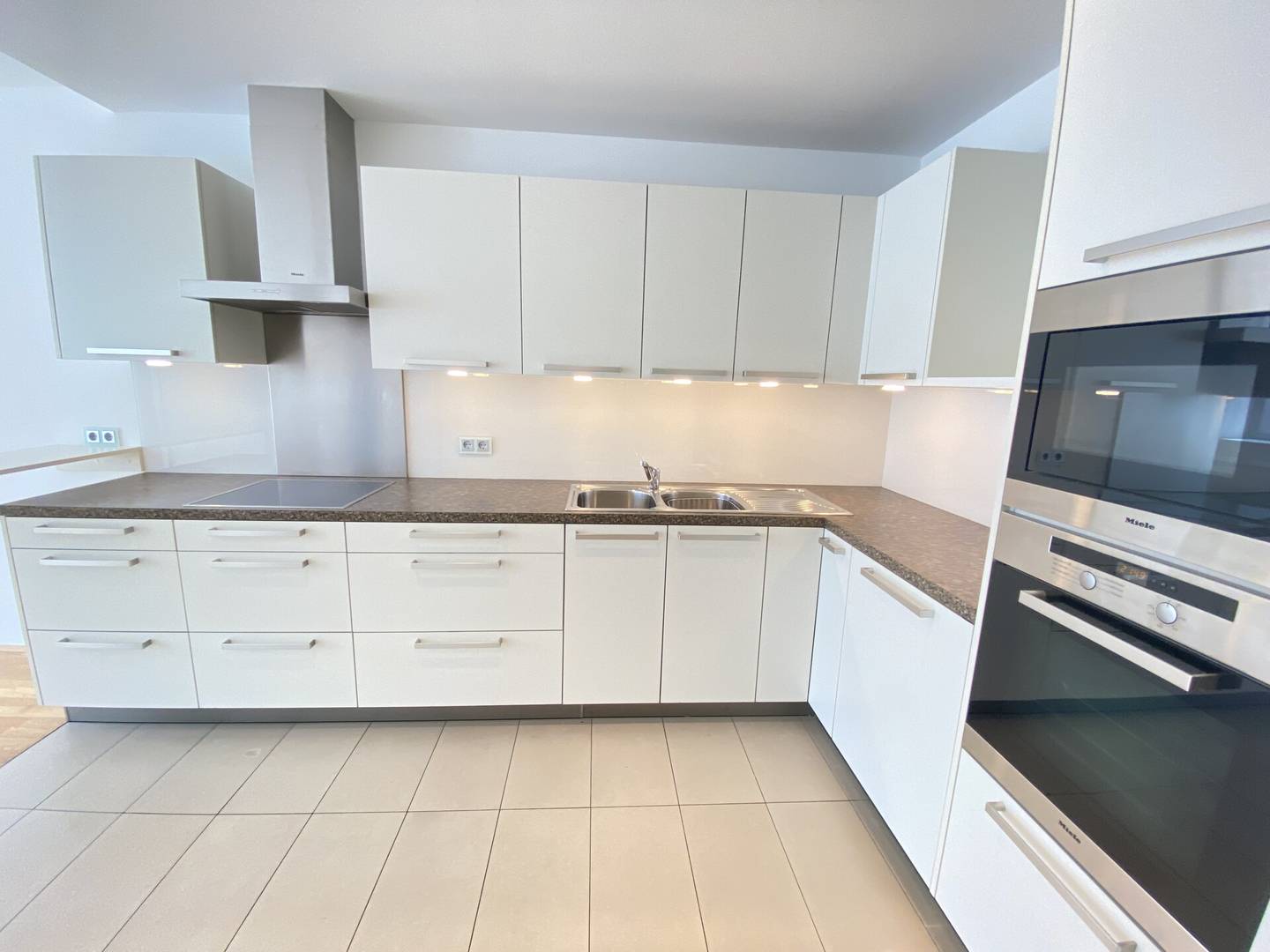 Dachgeschosswohnung Belvedere City Einbauküche
