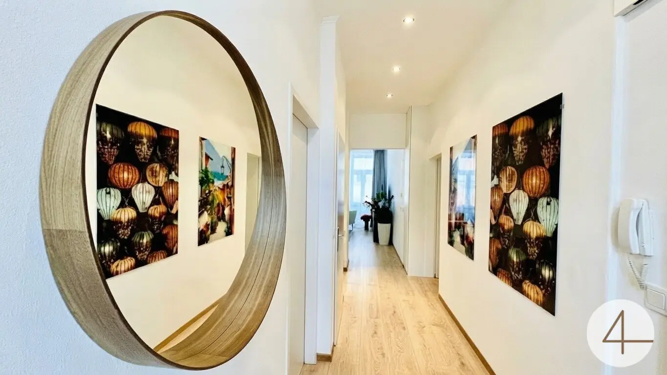 Renovated apartment in a quiet central location