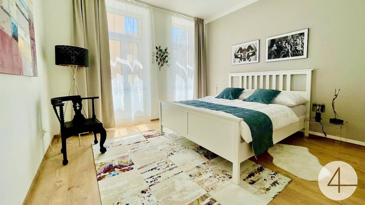 Renovated apartment in a quiet central location