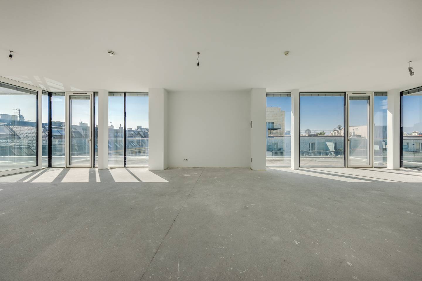 Penthouse City Park Roof Terrace Panoramic View