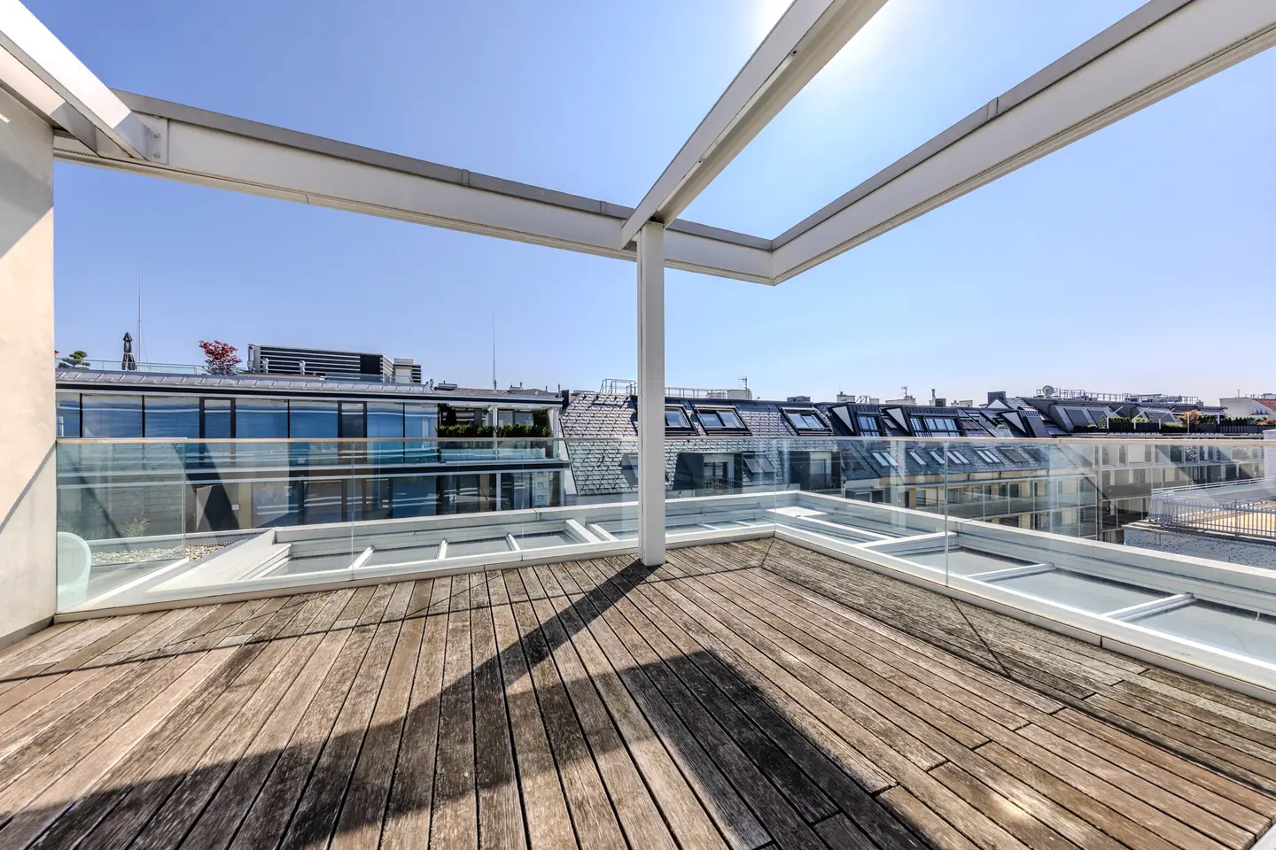 Penthouse City Park Roof Terrace Panoramic View