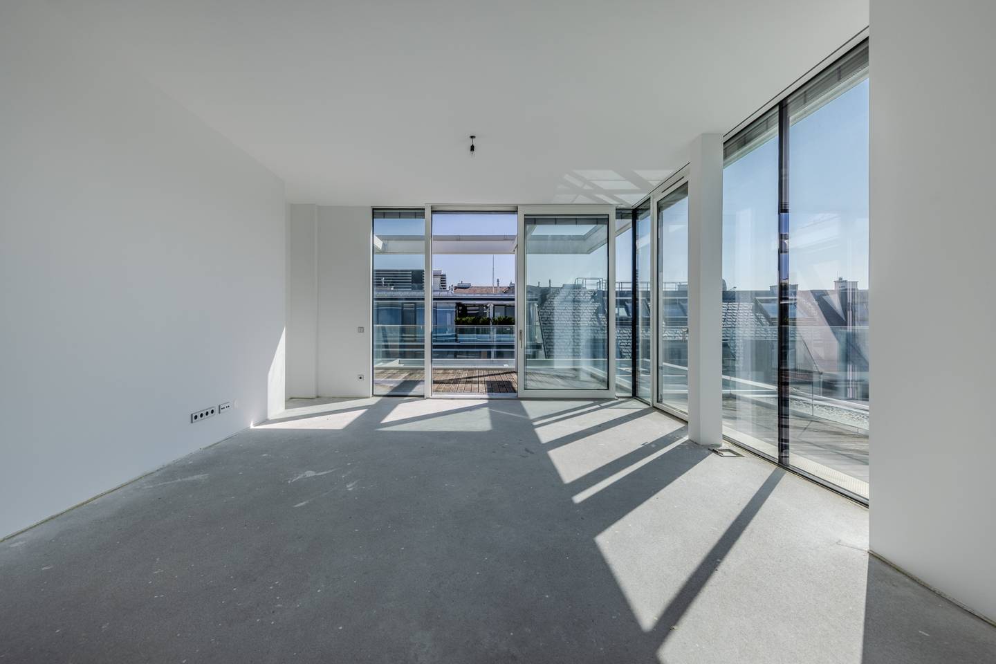 Penthouse City Park Roof Terrace Panoramic View