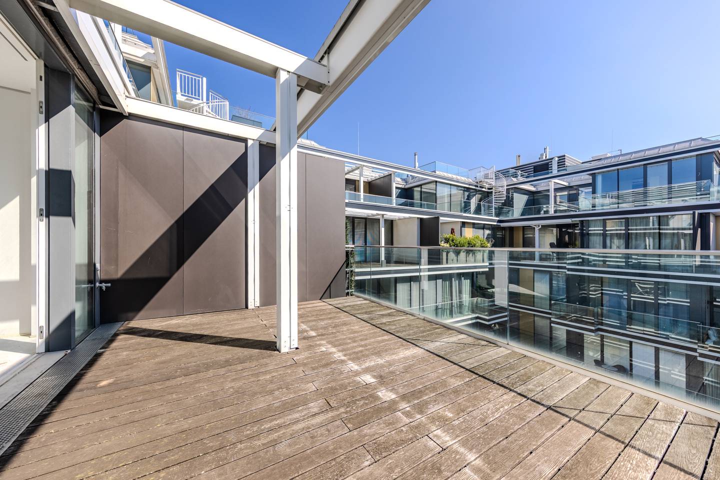 Wohnung am Stadtpark mit großer Terrasse