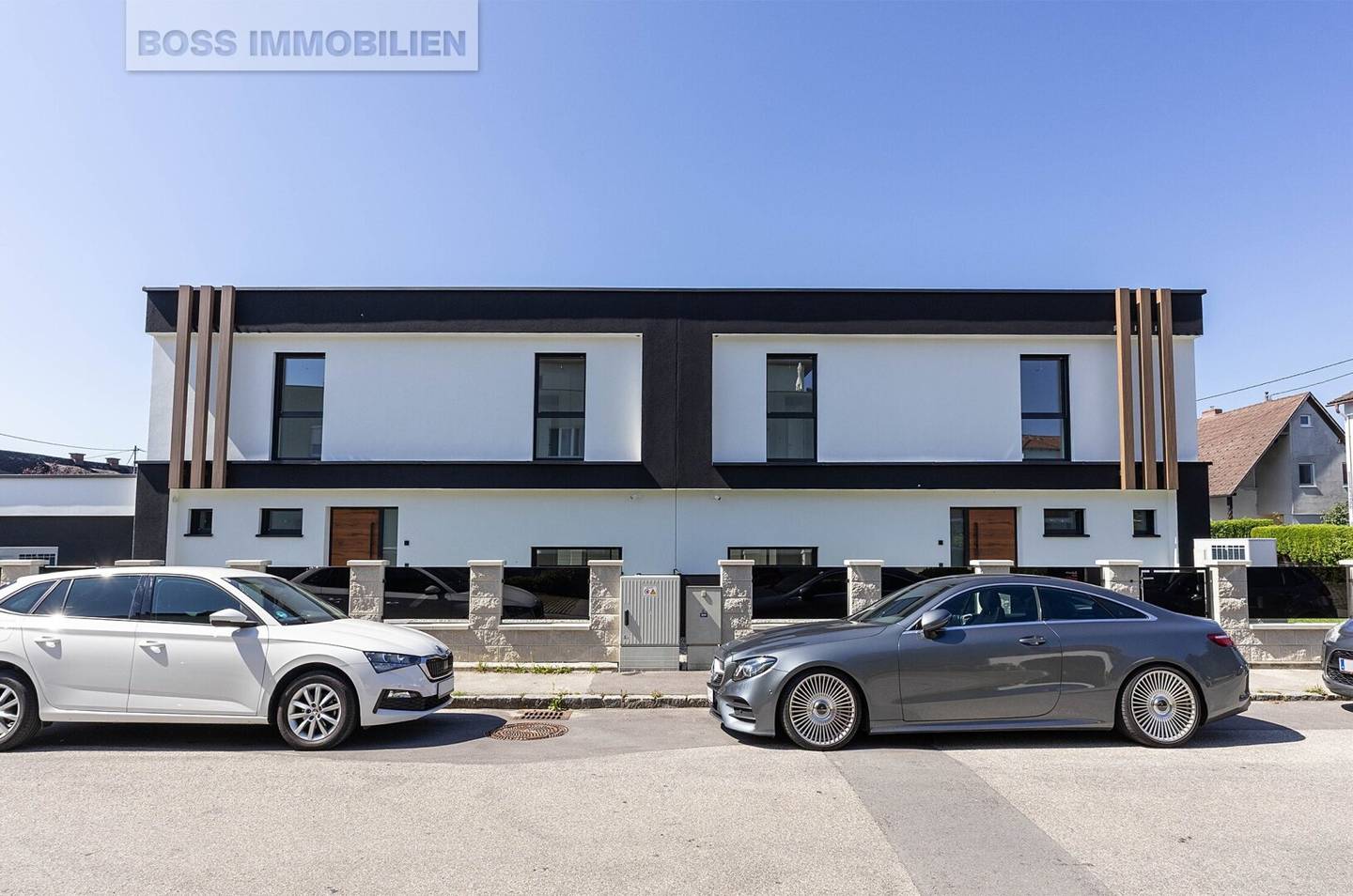 Moderne Doppelhaushälfte in Traun – Erstbezug, 125 m², Garten