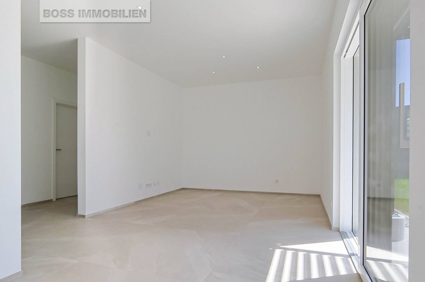 Neu gestaltete Doppelhaushälfte in Traun – Erstbezug, Smart Home