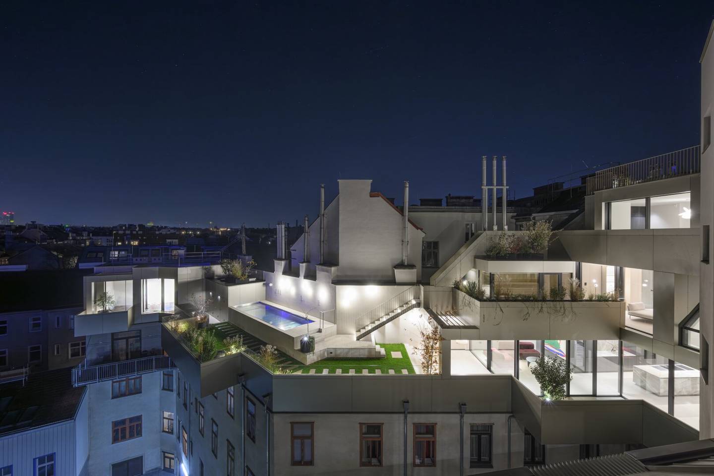 Penthouse at Naschmarkt with pool and roof terrace
