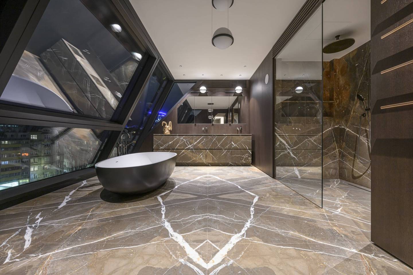 Penthouse at Naschmarkt with pool and roof terrace