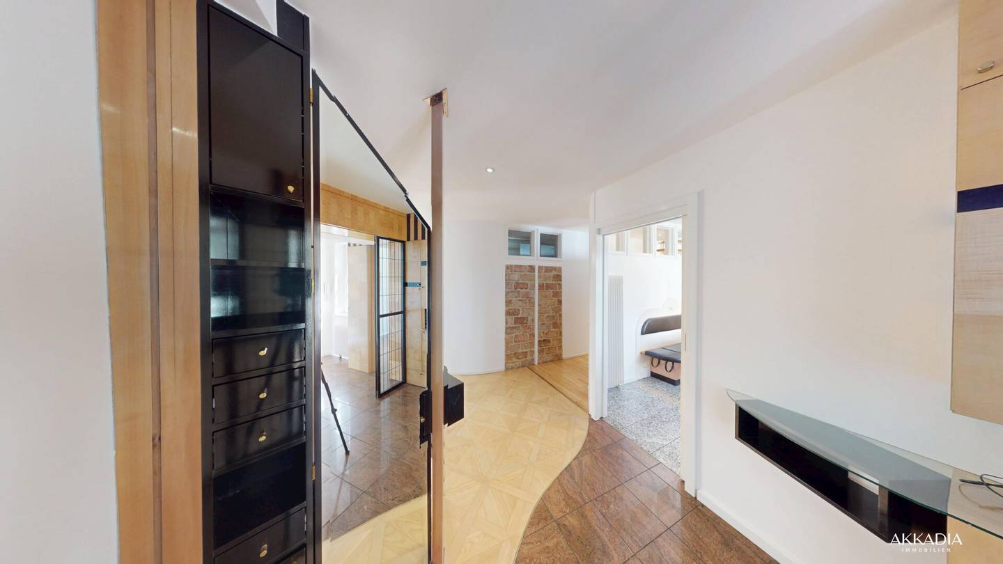 Dachgeschosswohnung Großzügige Räume Dachterrasse