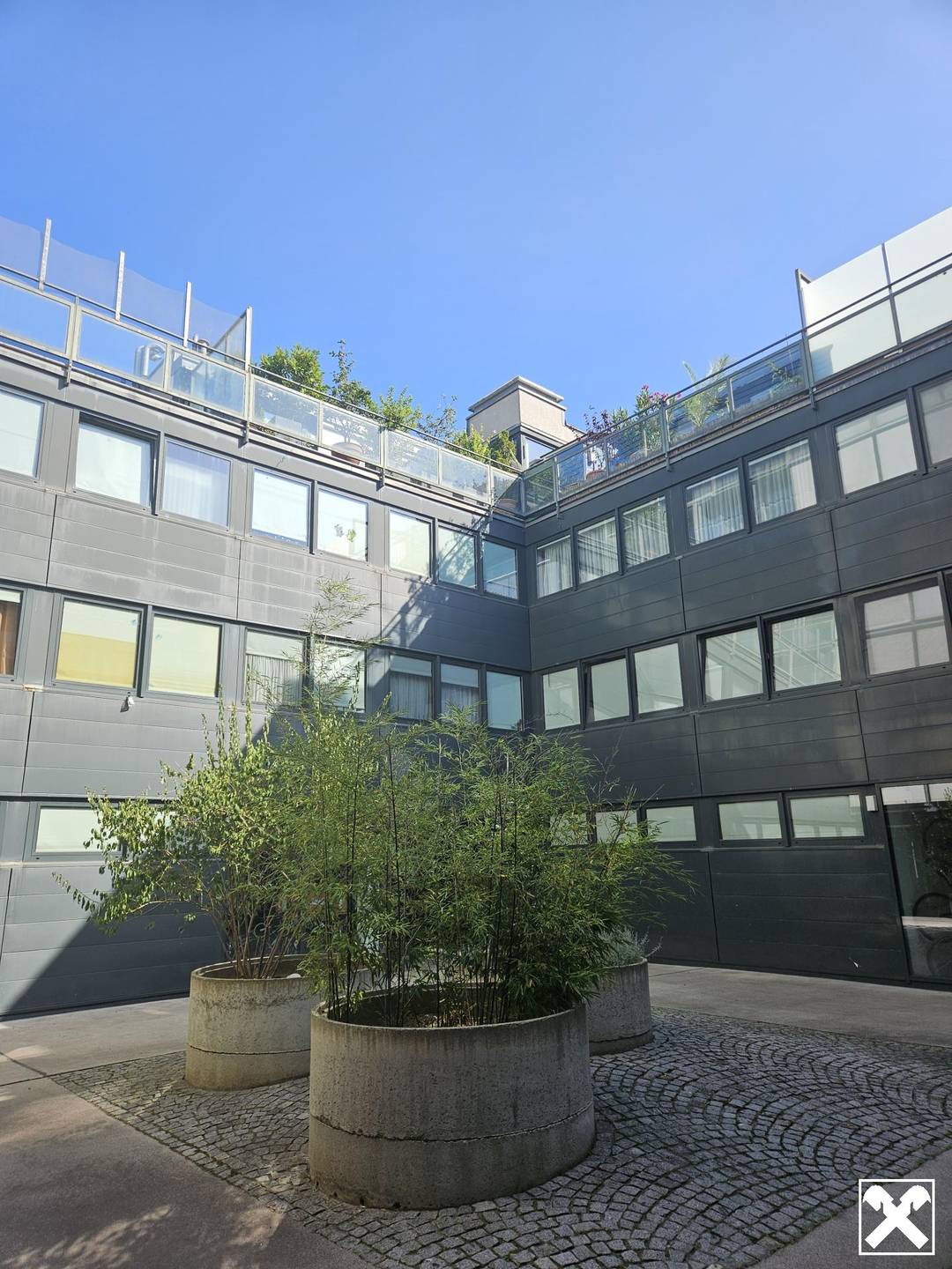 Wohnung mit Loggia in ruhiger Lage nahe U2