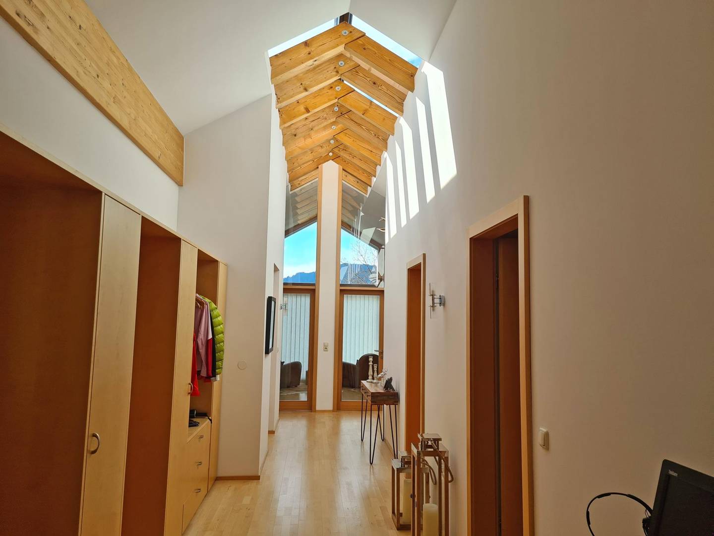 Dachgeschosswohnung mit verglaster Dachterrasse und PV Anlage