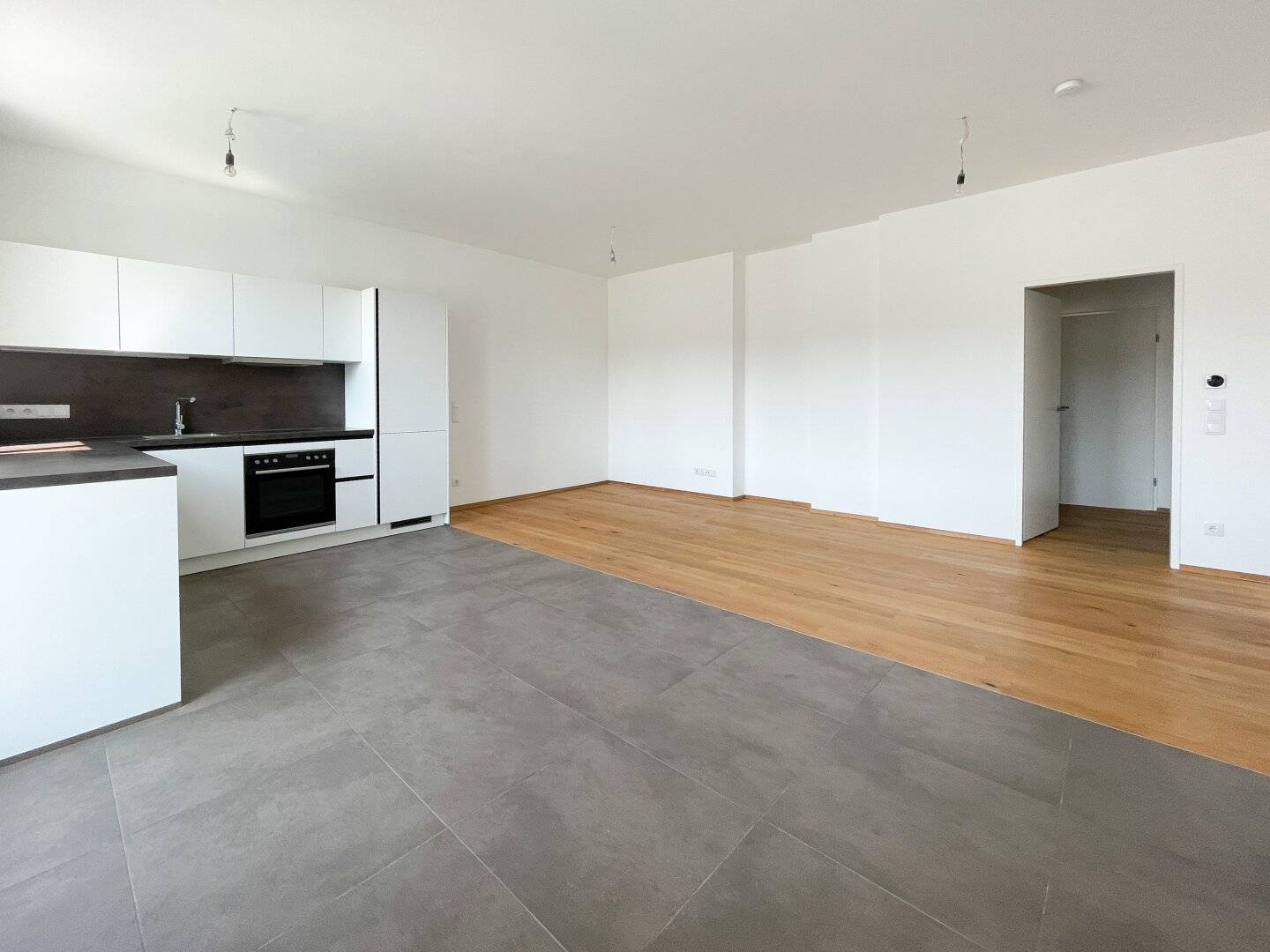 Dachgeschosswohnung nahe Naschmarkt Balkon