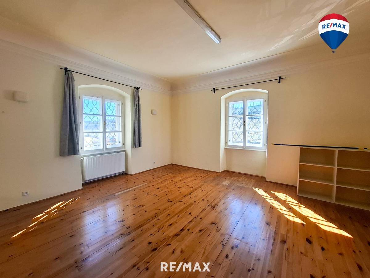 >>> VERMIETET <<< Wohnen mit historischem Flair mitten in der Obst-Hügel-Gemeinde Scharten