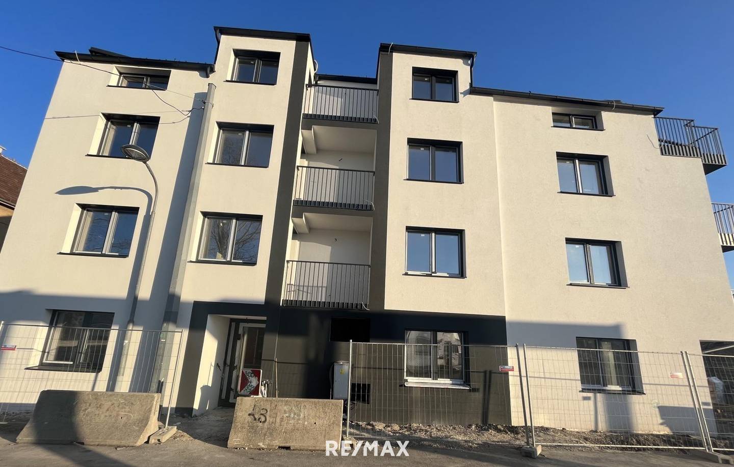 Apartment with garden and first occupancy