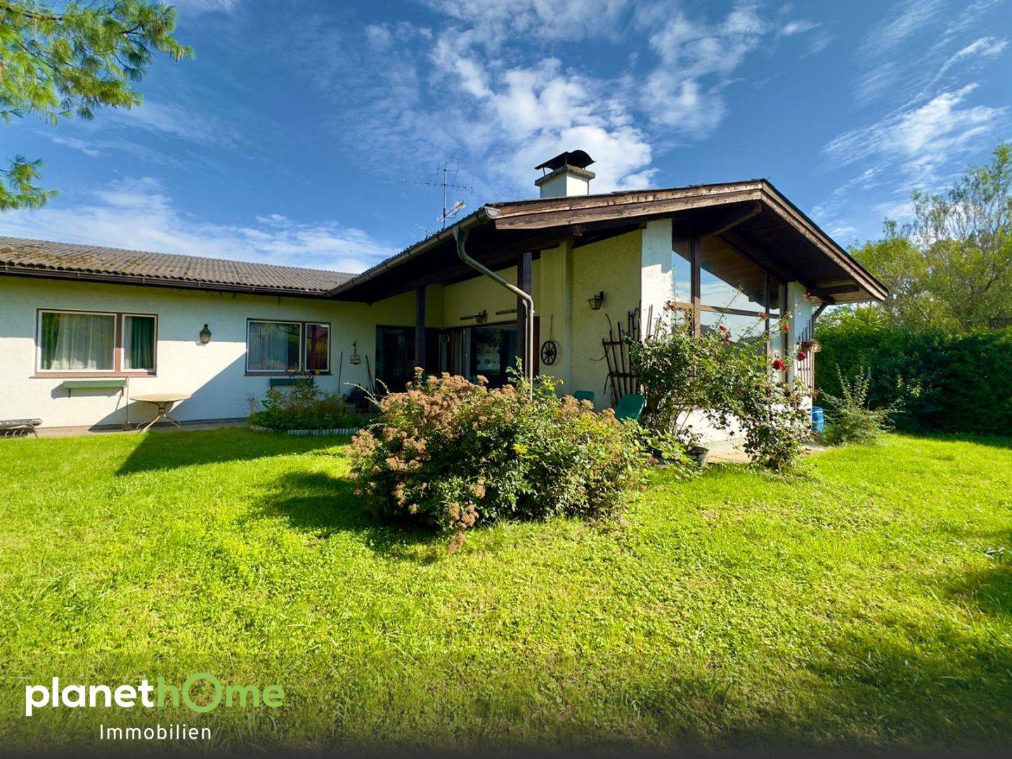 Zweifamilienhaus in Seewalchen am Attersee mit zwei Wohneinheiten