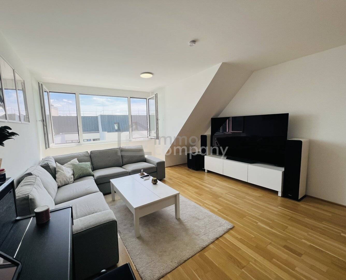 Newly built attic apartment with a large terrace