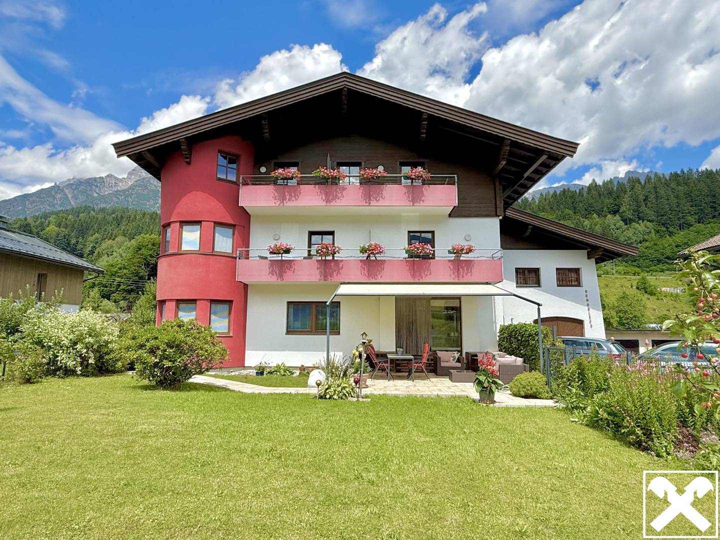 Wohnen & profitieren: Charmantes Apartmenthaus im Herzen von Leogang