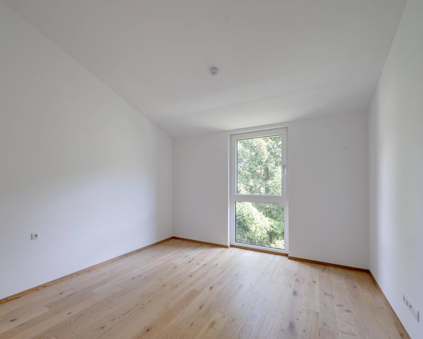 Top floor apartment new build with panoramic view