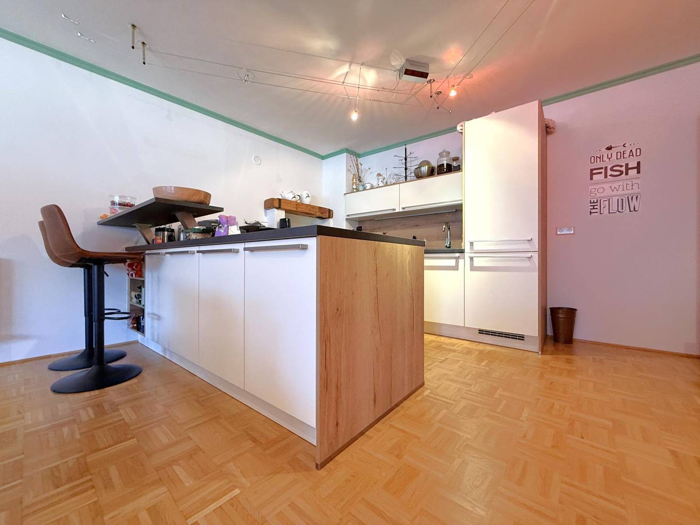 Spacious accessible apartment with garage