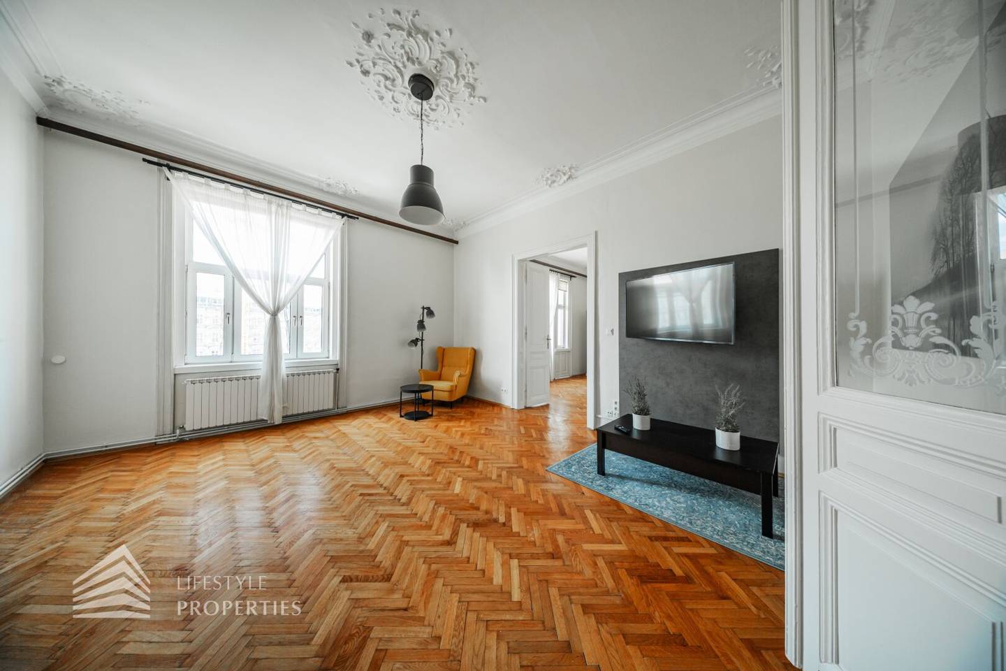 Wohnung im Stilaltbau nahe Westbahnhof möbliert