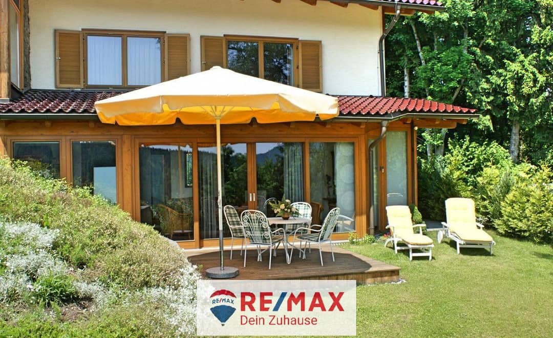 Exklusive Gartenwohnung in sonniger Ruhelage in traumhafter Villa auf 800 m Seehöhe zu vermieten