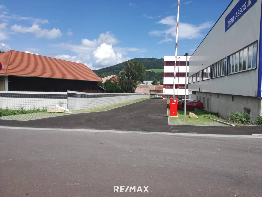 Büro inkl. Kleinteilelager 310 m² (EG)