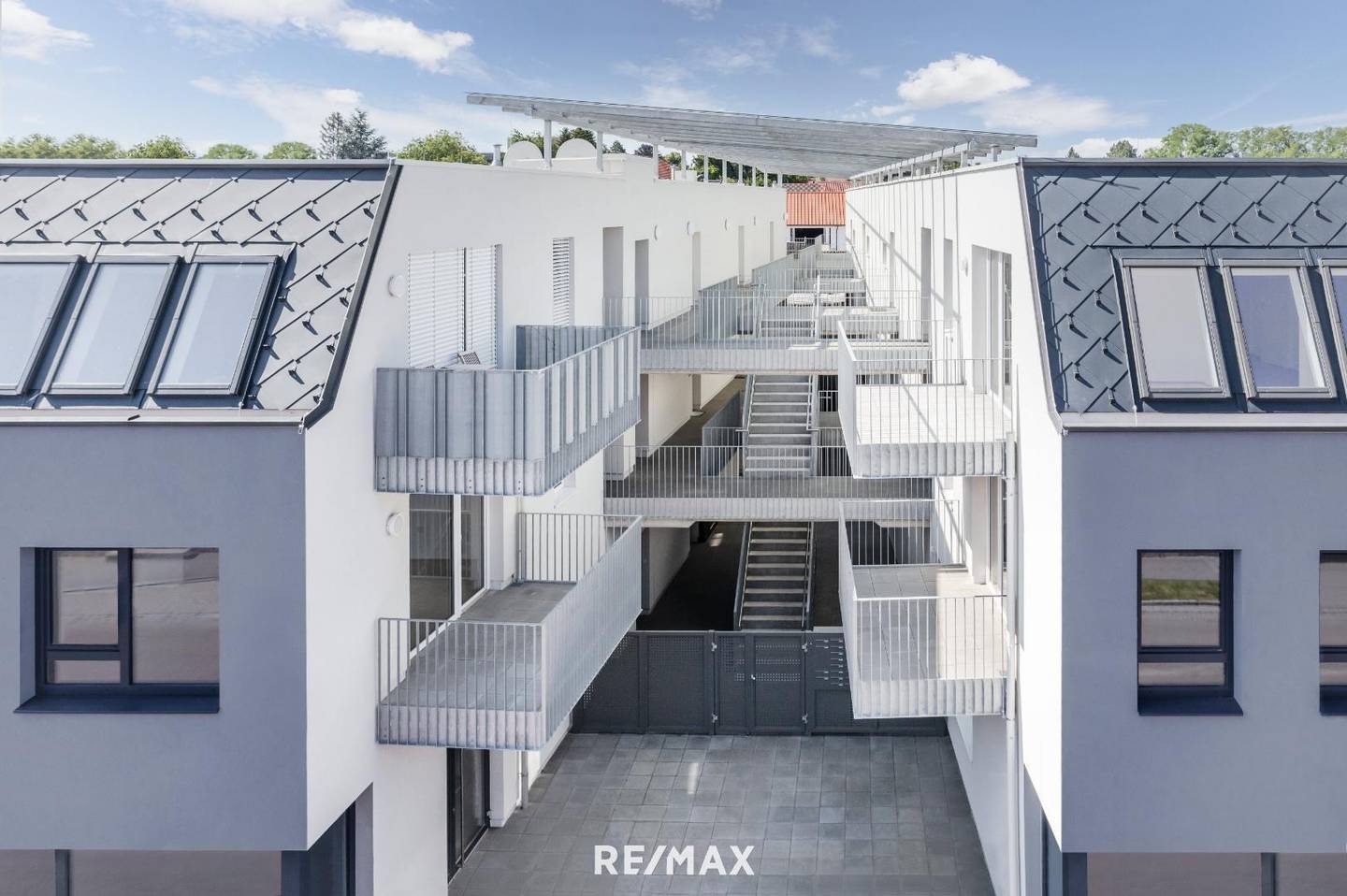 Apartment first occupancy new build balcony in village center