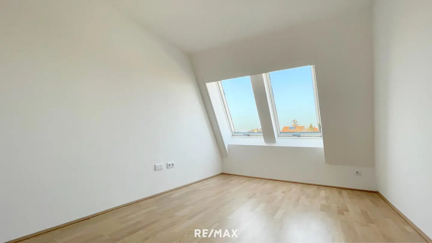Sonnige Dachgeschosswohnung mit Balkon