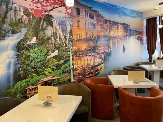 Apartment near Wallensteinplatz furnished cafe while located in Vienna