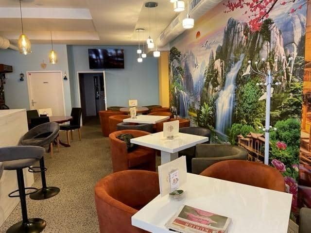 Apartment near Wallensteinplatz furnished cafe while located in Vienna