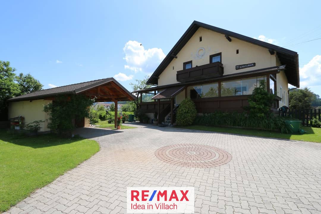 Großes Haus in Feldkirchen mit 212 m², Garage und 4 Stellplätze