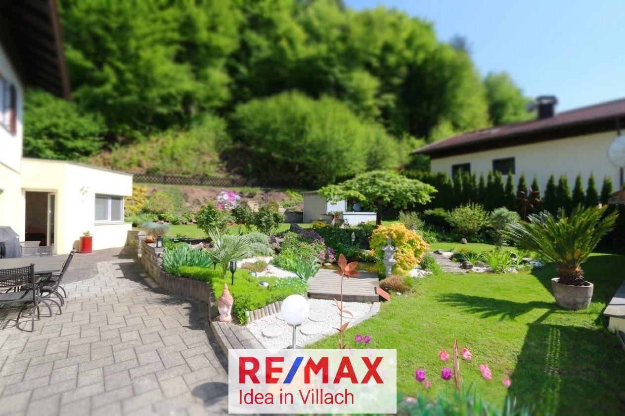 Großräumige Erdgeschosswohnung mit fantastischem Garten