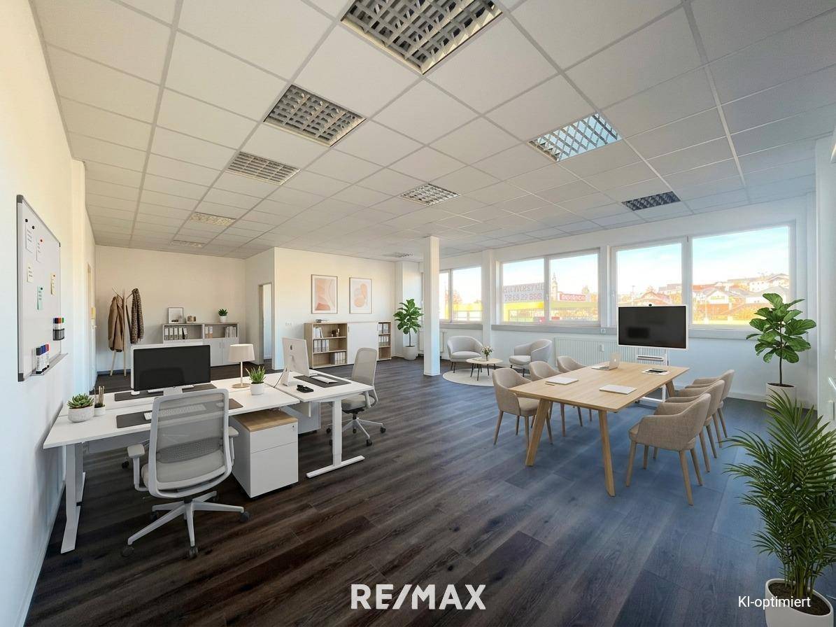 Loft apartment with spacious office space parking