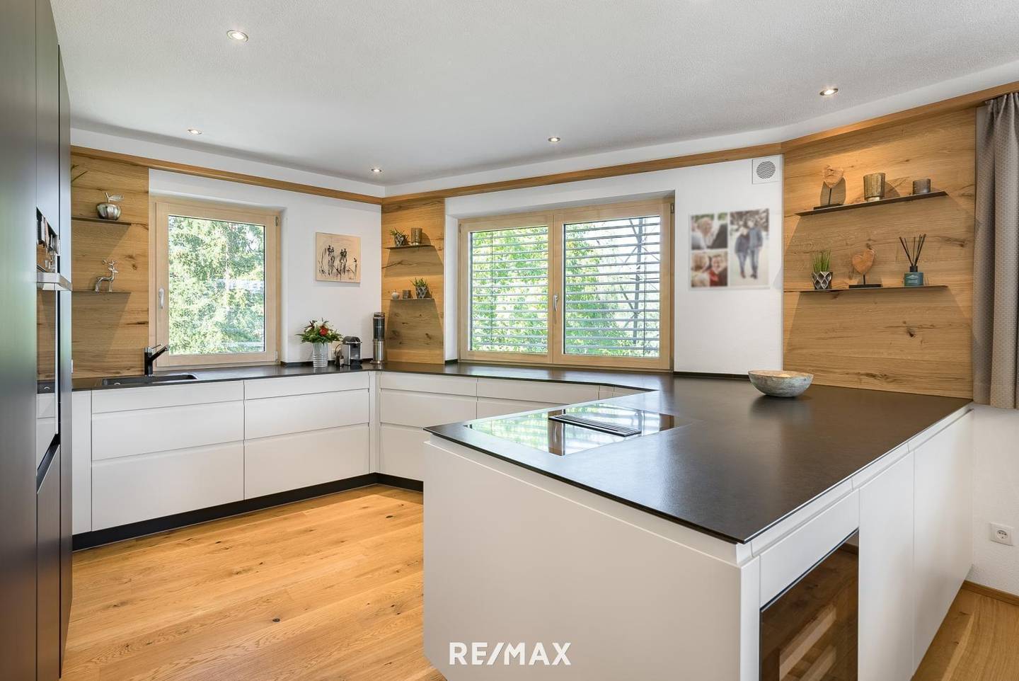 Modernes Einfamilienhaus mit Einliegerwohnung in Zillertal, PV-Anlage